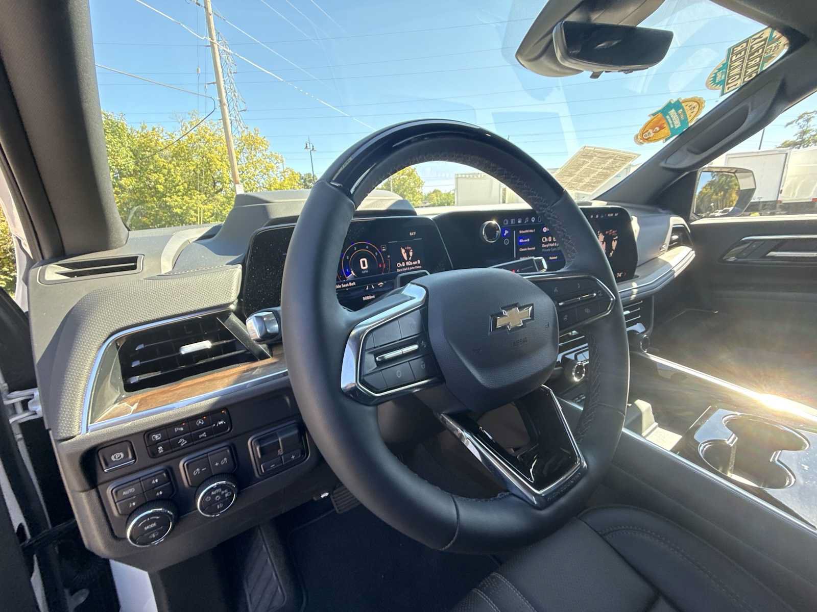 Certified 2025 Chevrolet Tahoe High Country AWD/4WD image 10