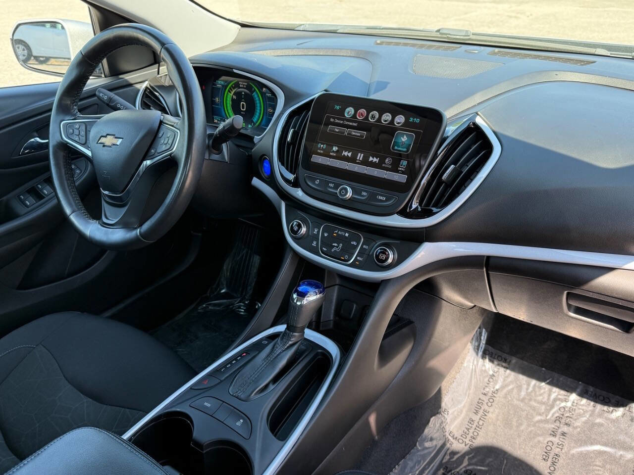 Used 2017 Chevrolet Volt LT FWD image 14