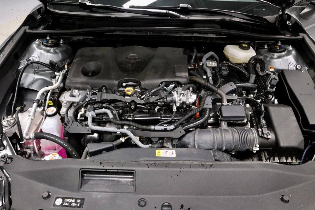 Used 2025 Toyota Camry SE image 16