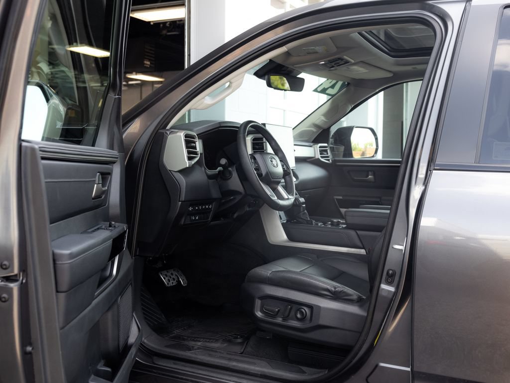 Used 2024 Toyota Tundra Limited w/ TRD Off-Road Package AWD/4WD image 31