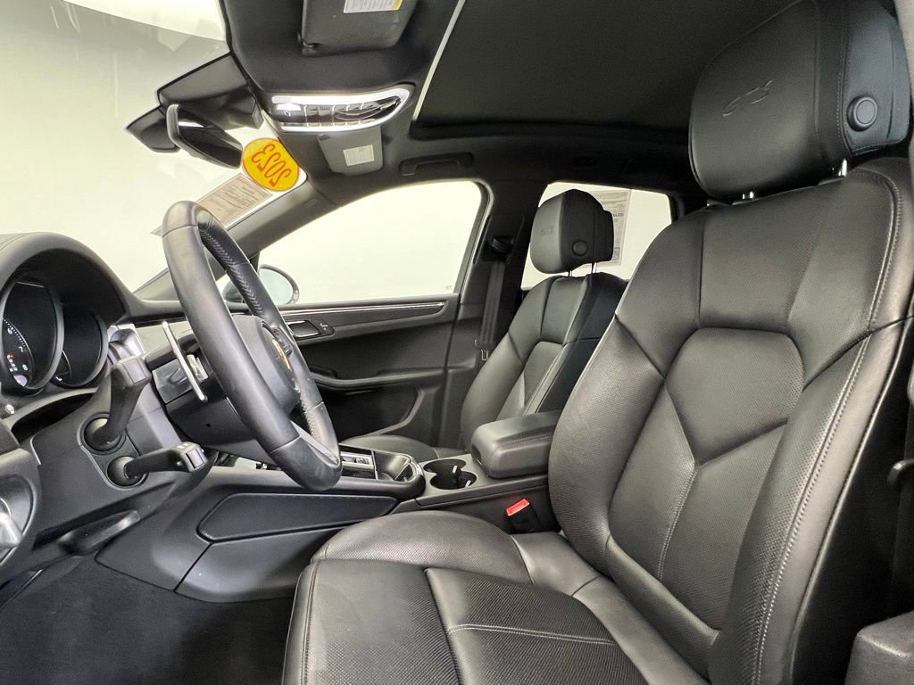 Used 2023 Porsche Macan GTS image 5