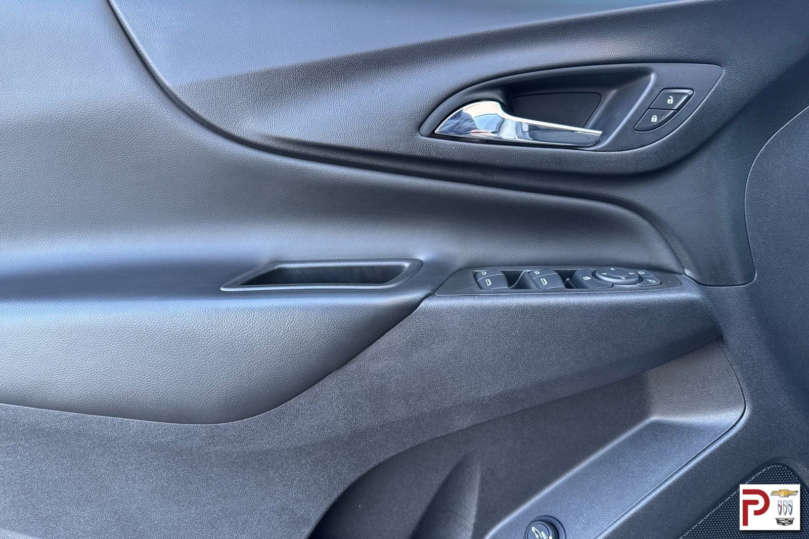 Used 2021 Chevrolet Equinox LT image 12