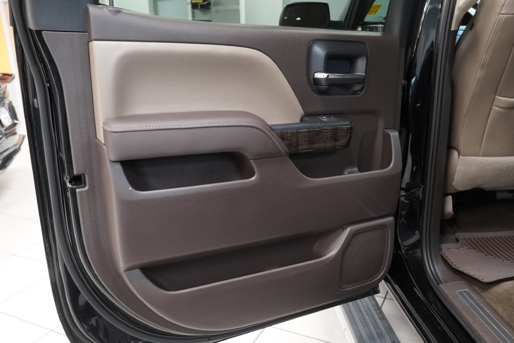 Used 2016 GMC Sierra 1500 Denali w/ Denali Ultimate Package AWD/4WD image 27