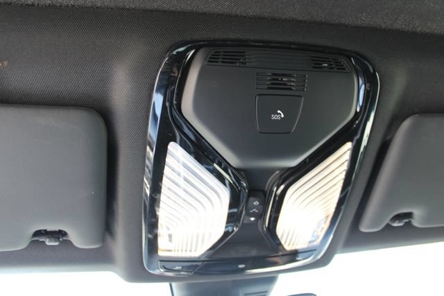 Used 2022 BMW 330e w/ Convenience Package RWD image 18
