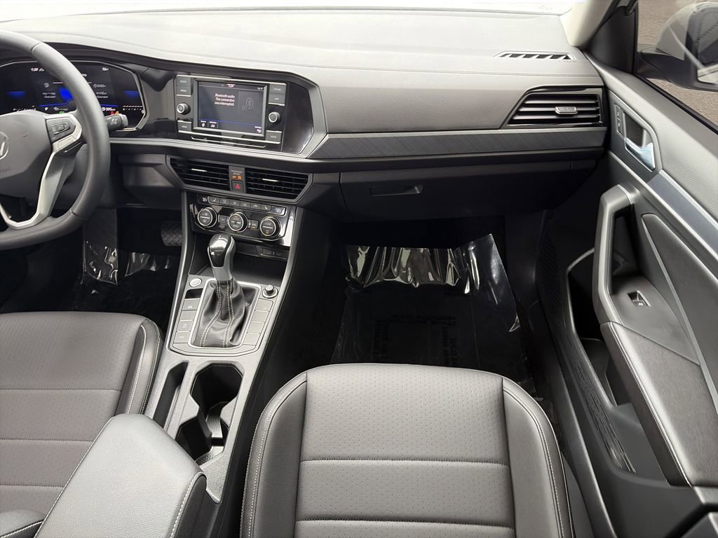 Used 2023 Volkswagen Jetta SE FWD image 17