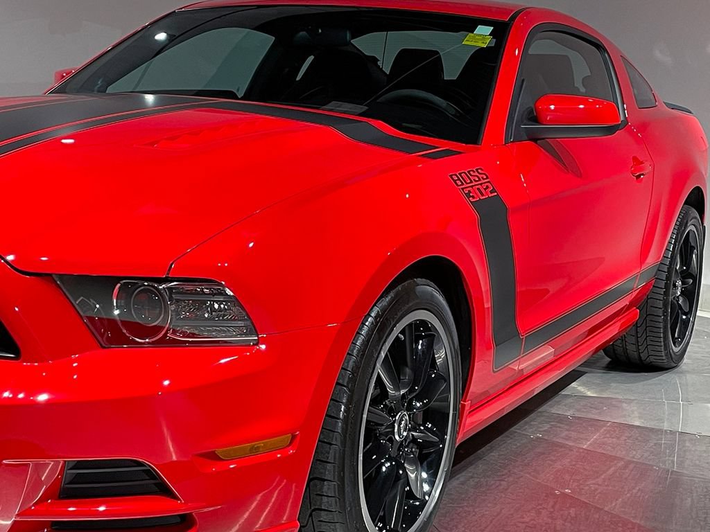 Used 2013 Ford Mustang Boss 302 w/ Boss 302 Accessory Pkg RWD image 16