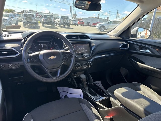 Used 2023 Chevrolet TrailBlazer LT w/ Convenience Package image 14