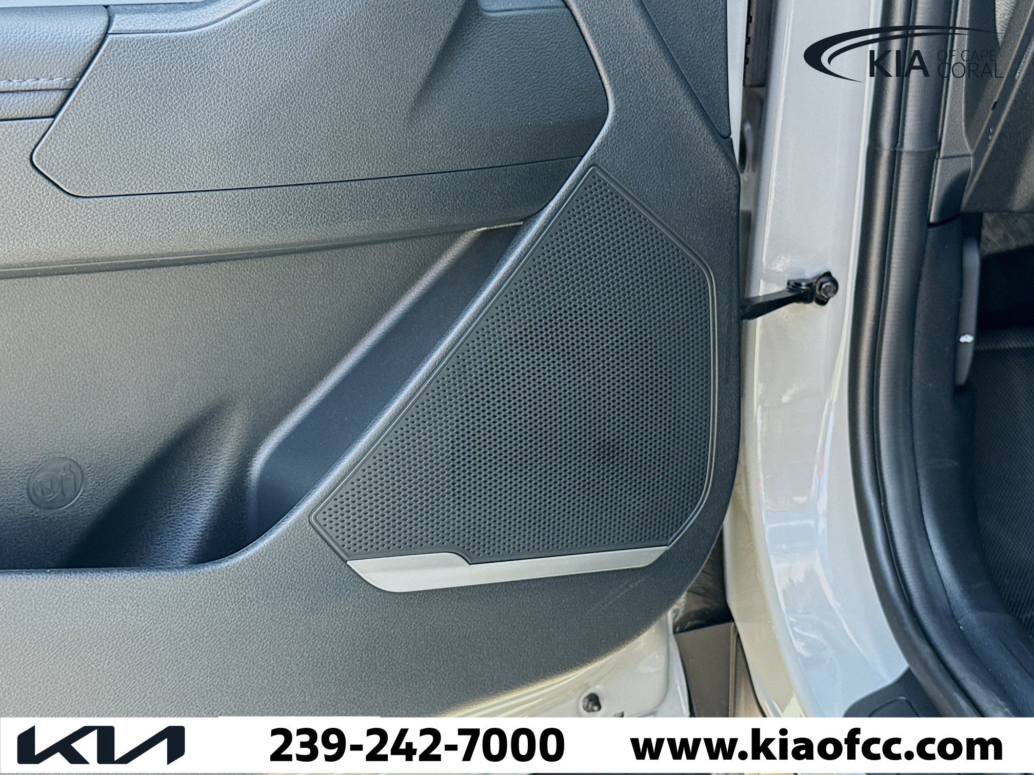 New 2026 Kia Sportage EX image 22