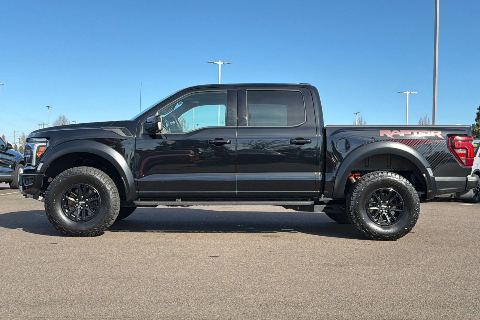 Used 2025 Ford F150 Raptor image 7