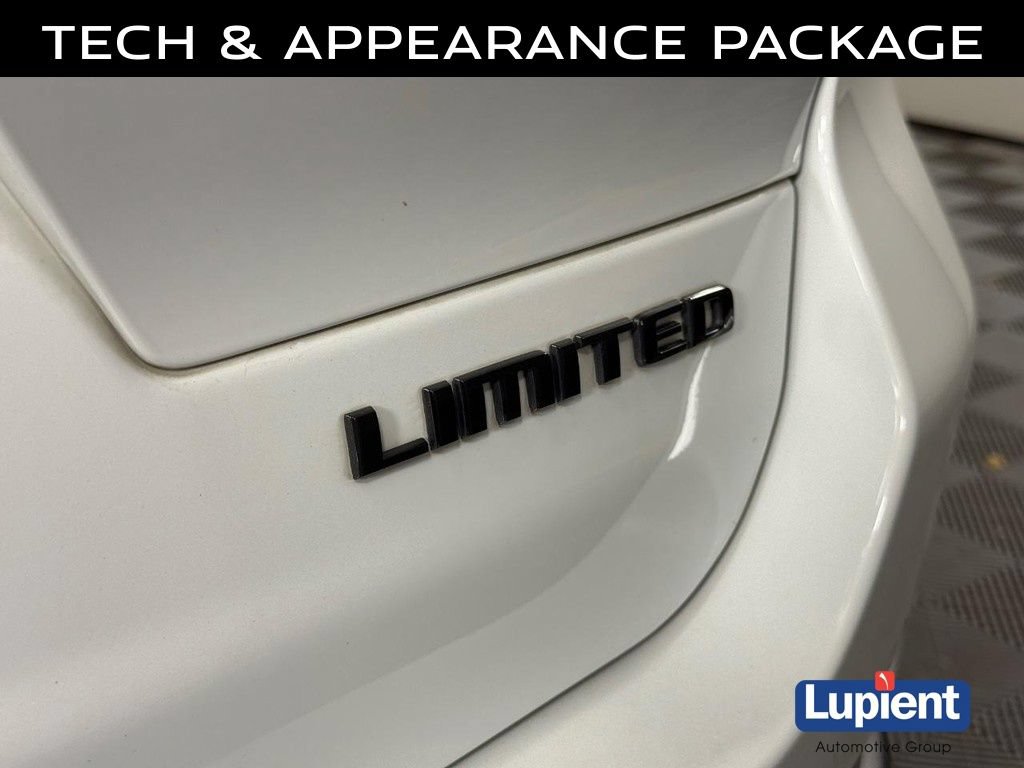 Used 2023 Jeep Grand Cherokee L Limited w/ Luxury Tech Group II AWD/4WD image 7