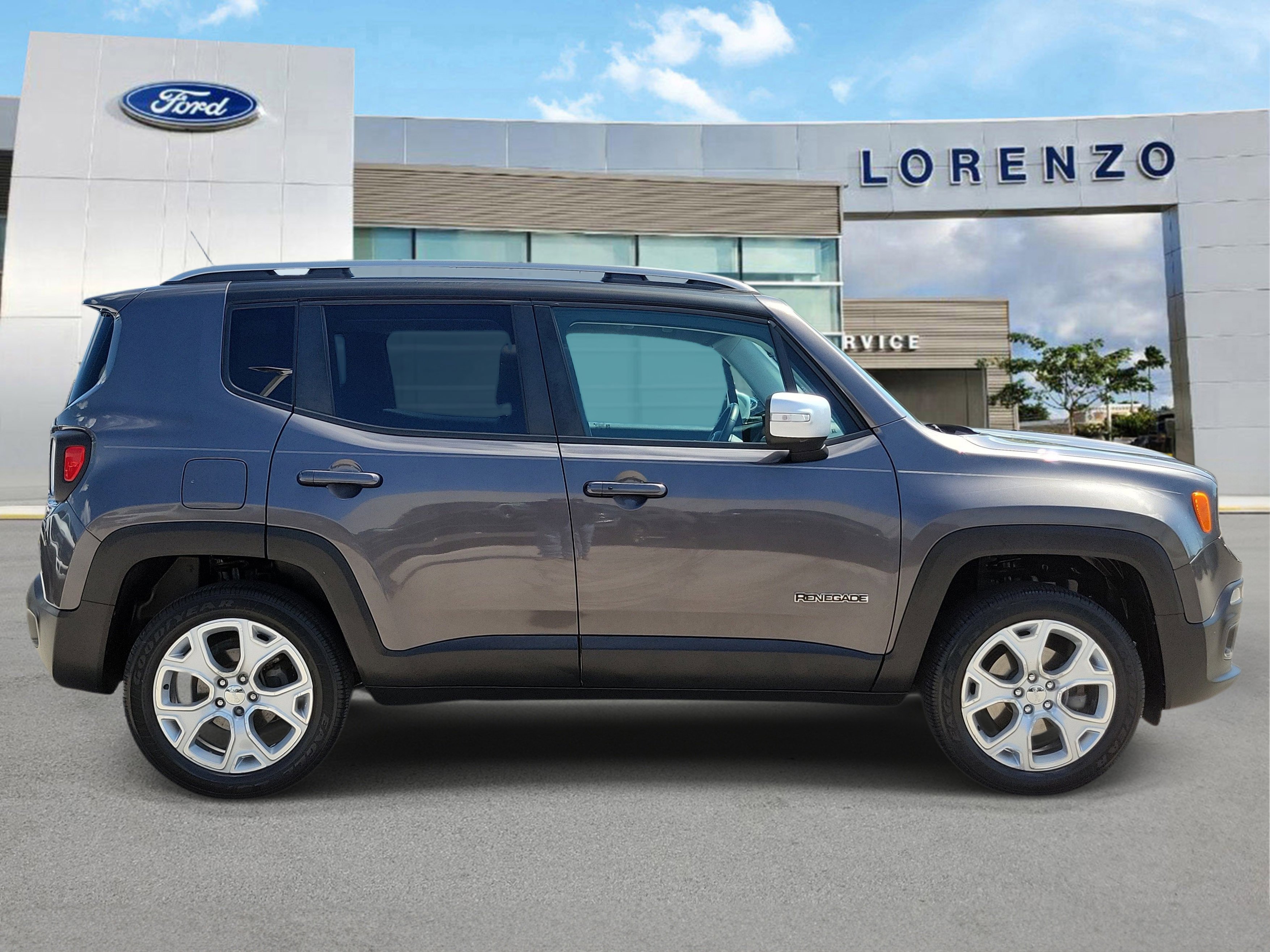 Used 2016 Jeep Renegade Limited AWD/4WD image 4