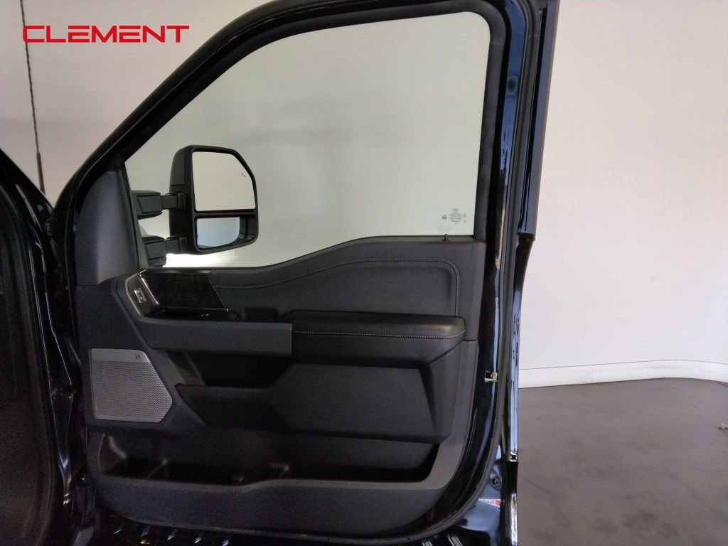 Used 2024 Ford F250 Lariat w/ Lariat Ultimate Package image 39