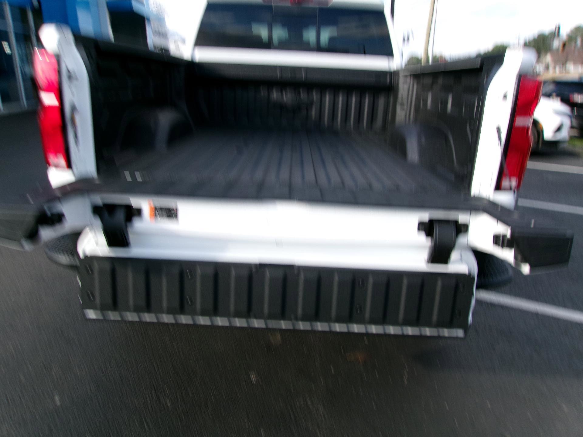 New 2026 Chevrolet Silverado 2500 ZR2 AWD/4WD image 6