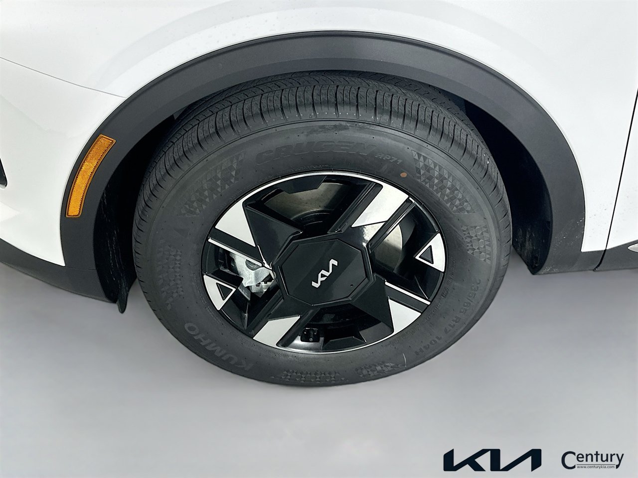 New 2026 Kia Sportage LX w/ LX Convenience Package FWD image 18