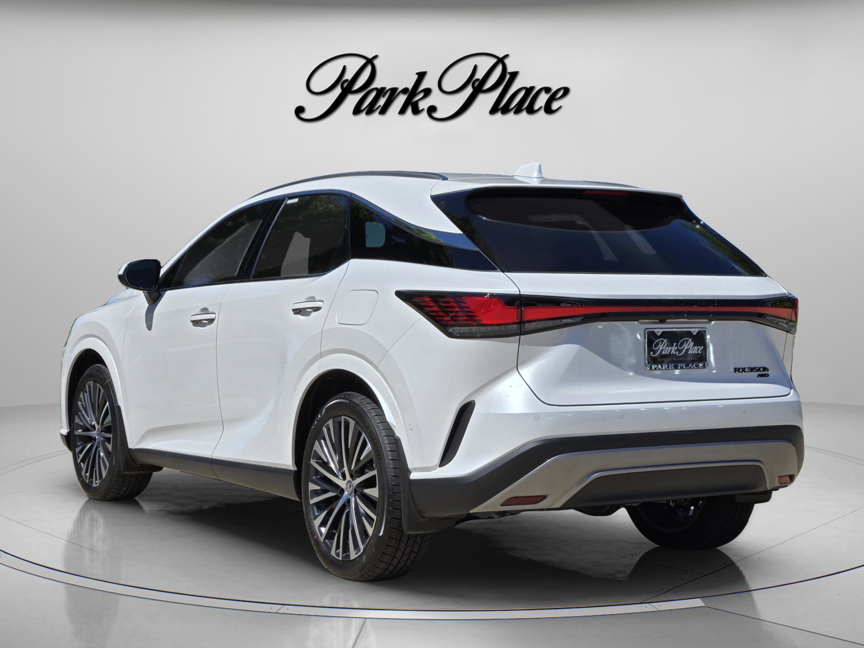 New 2026 Lexus RX 350h AWD/4WD image 3