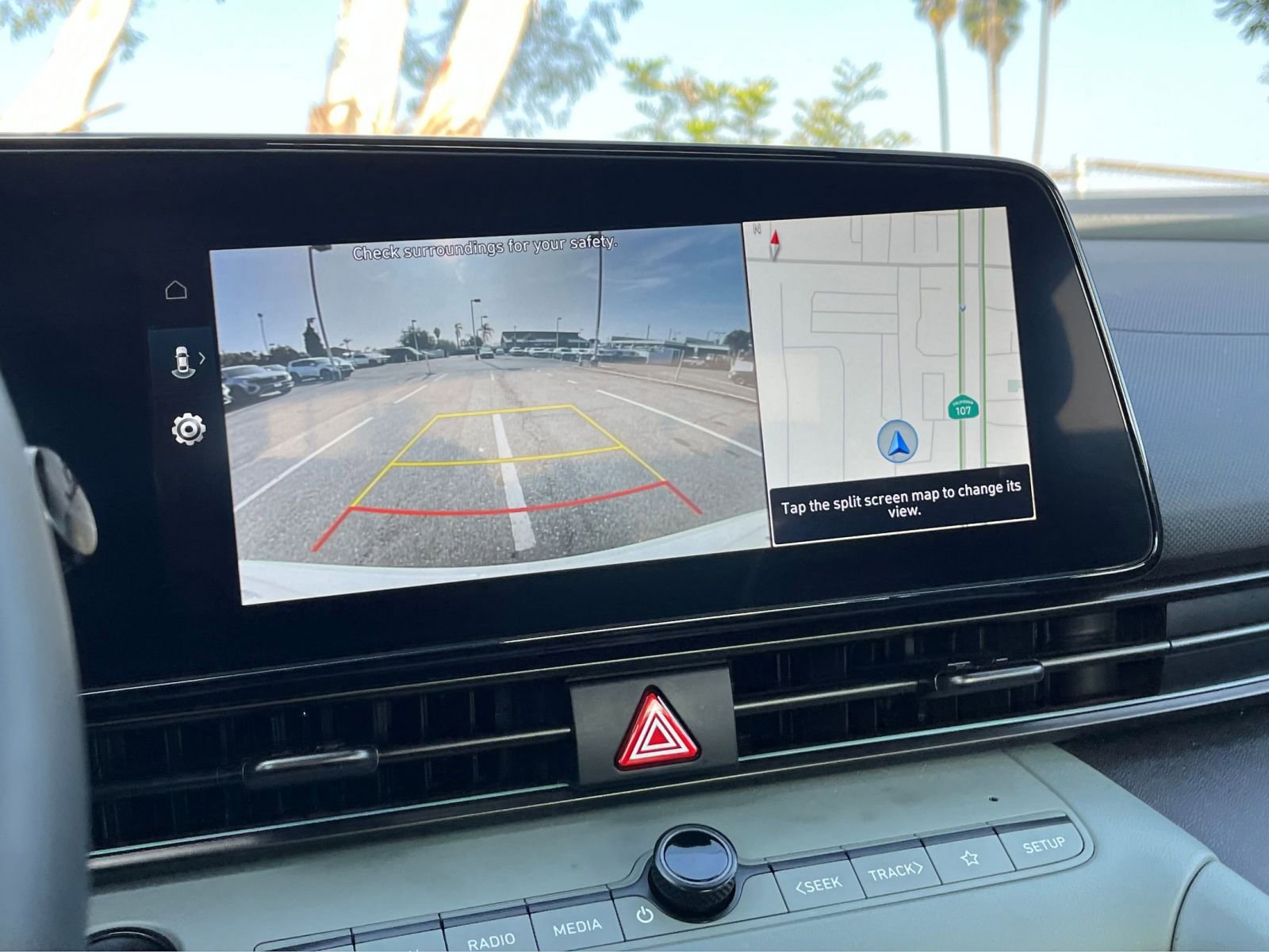 Used 2025 Hyundai Elantra Limited image 17