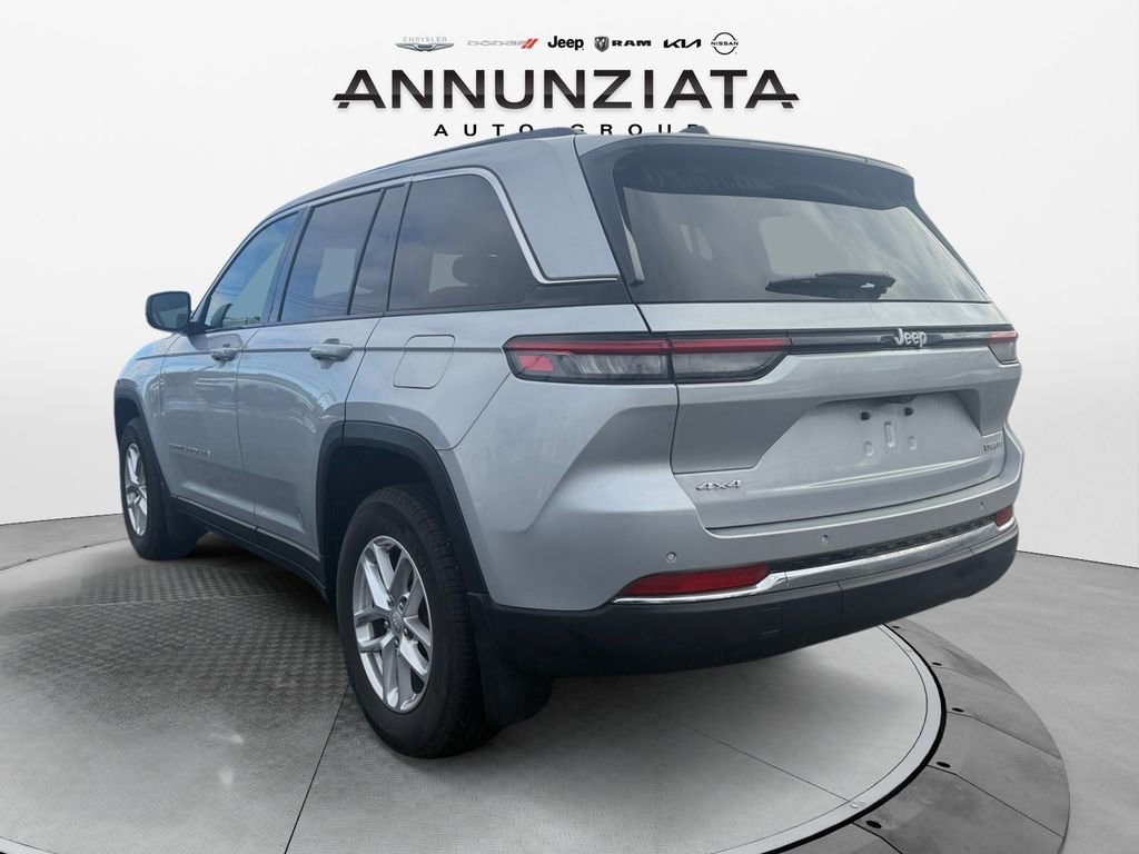 Certified 2025 Jeep Grand Cherokee Laredo X w/ Luxury Tech Group I image 3