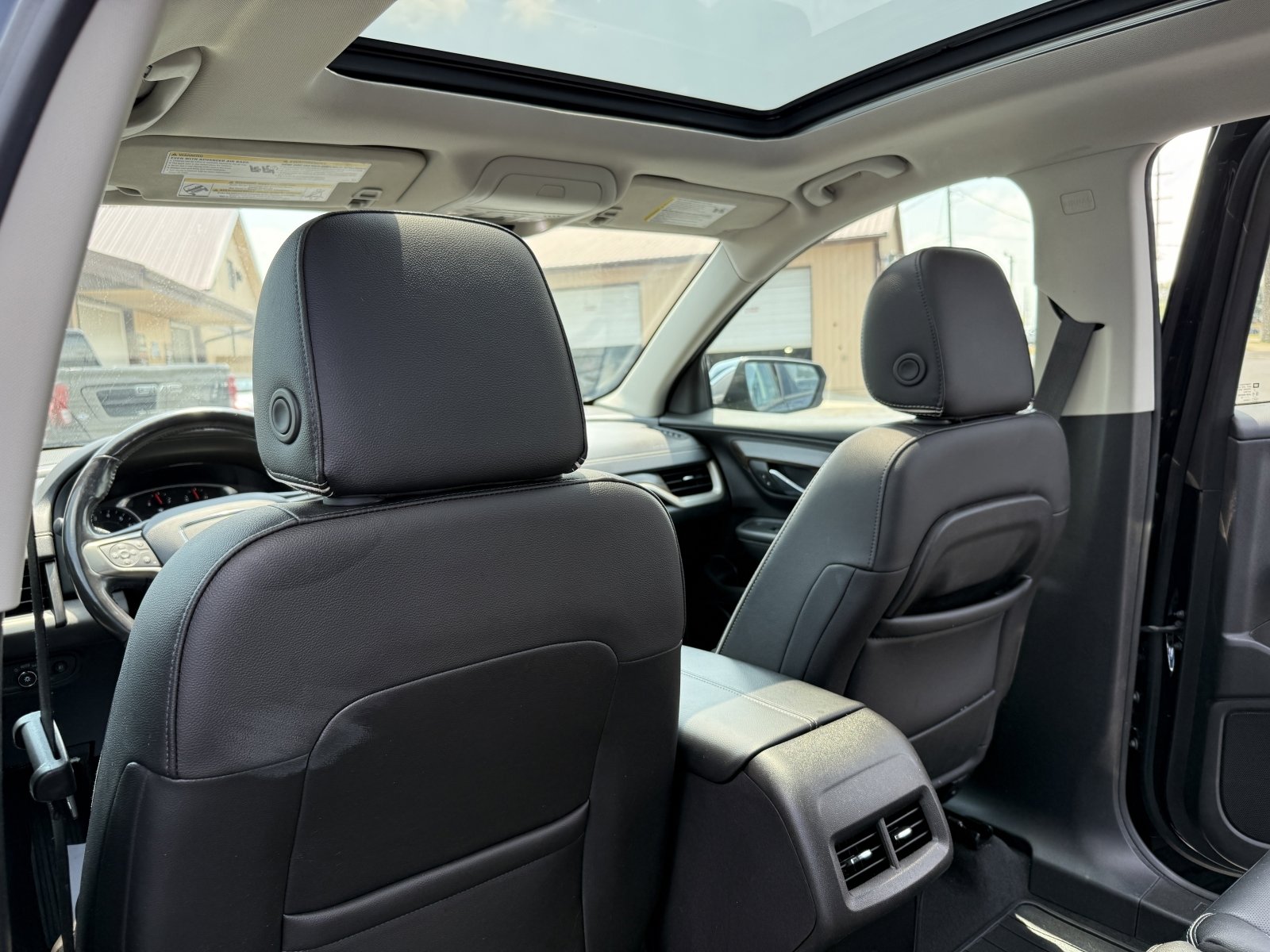 Used 2018 GMC Terrain Denali w/ Advanced Safety Package image 18