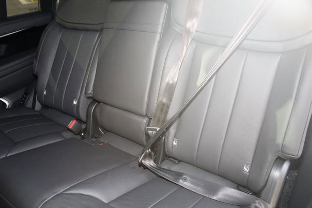 New 2026 Land Rover Range Rover Long Wheelbase SE image 22