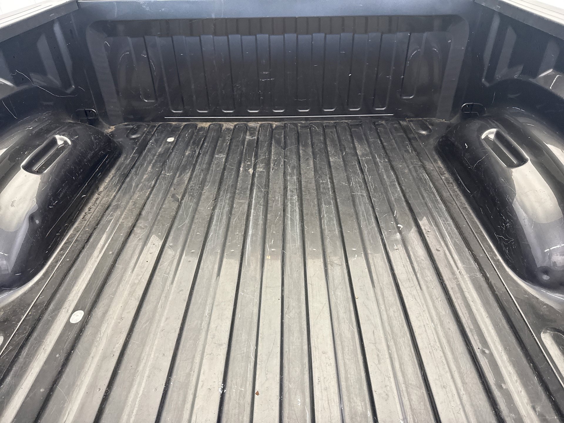 Used 2022 RAM 1500 Laramie AWD/4WD image 18