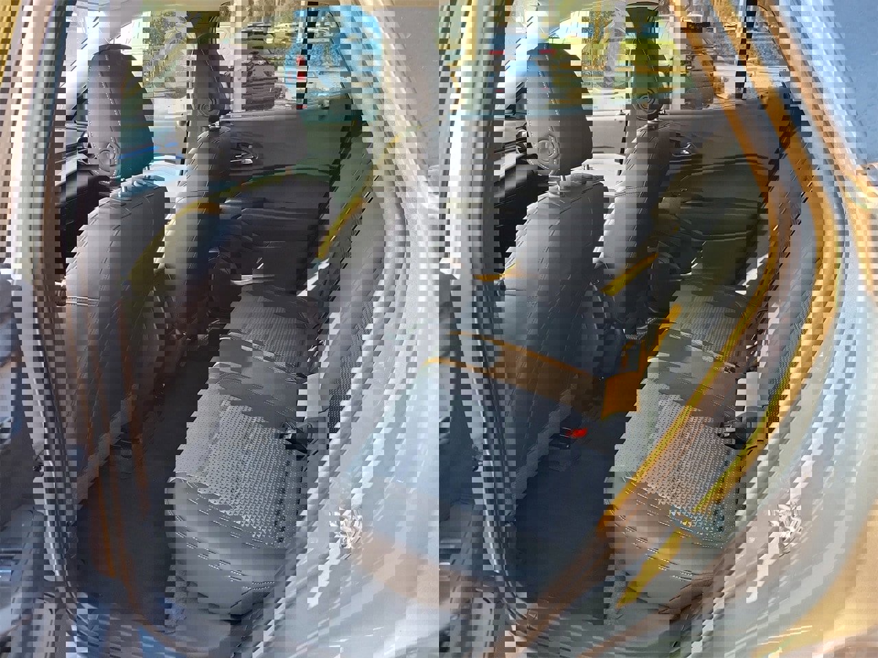 Used 2025 Chevrolet Trax LT w/ LT Convenience Package image 10