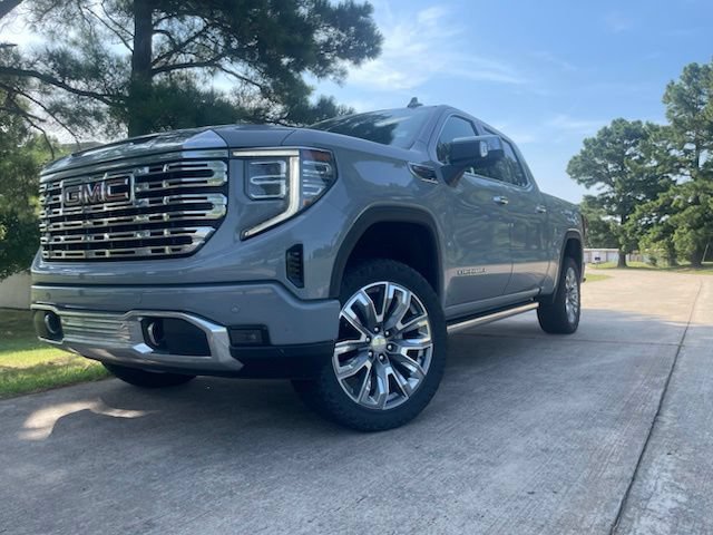 Used 2024 GMC Sierra 1500 Denali AWD/4WD image 3