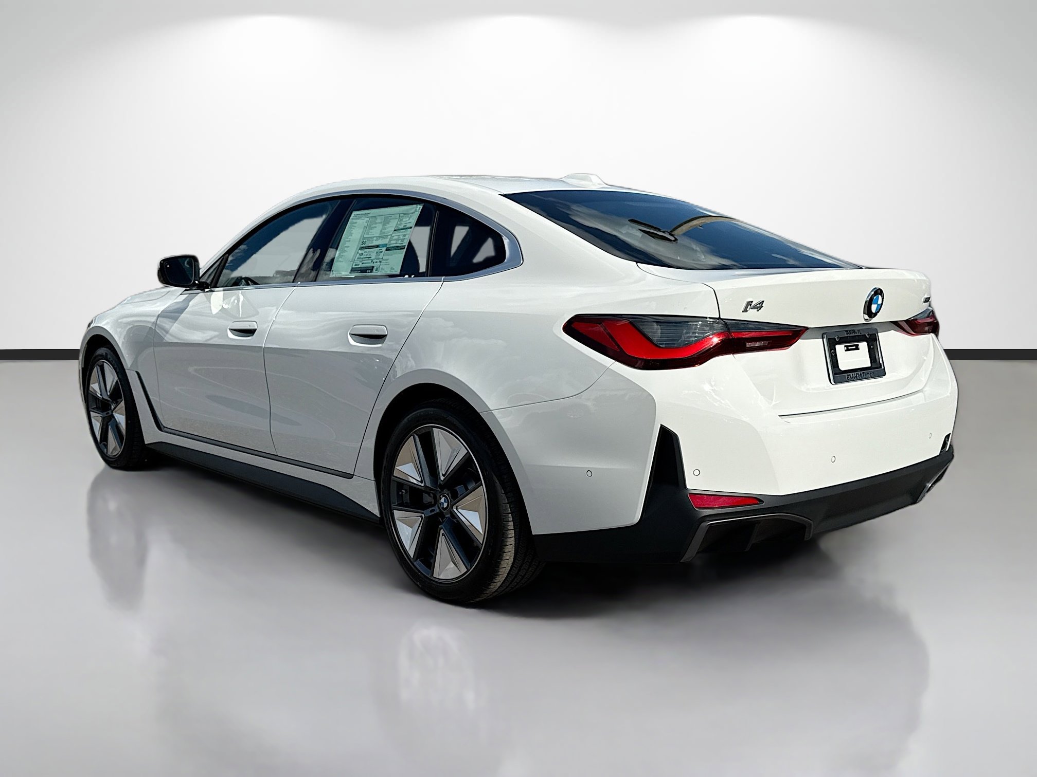 New 2026 BMW i4 eDrive40 w/ Parking Assistance Package image 5