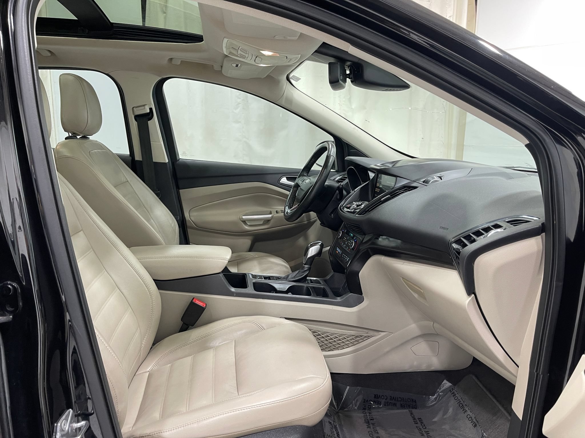 Used 2019 Ford Escape Titanium FWD image 32