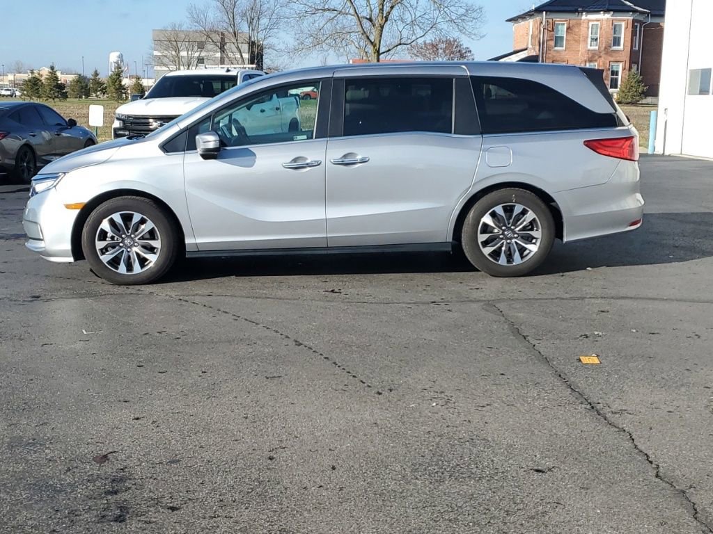 Used 2024 Honda Odyssey EX-L image 4