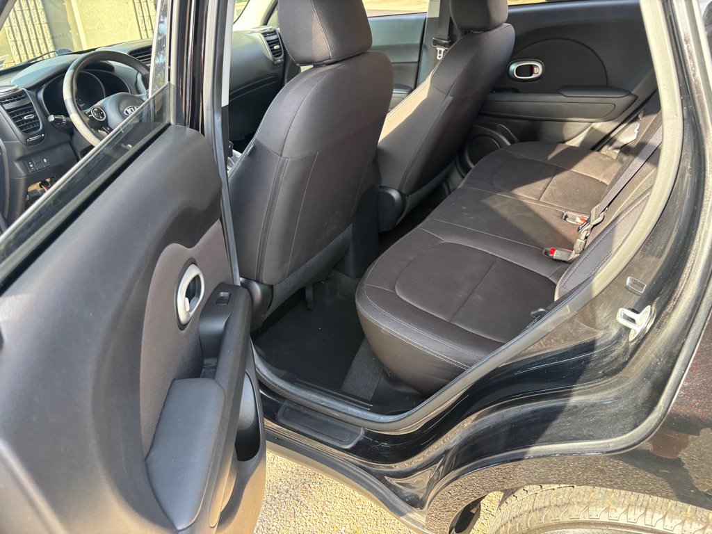 Used 2016 Kia Soul w/ Convenience Package FWD image 12
