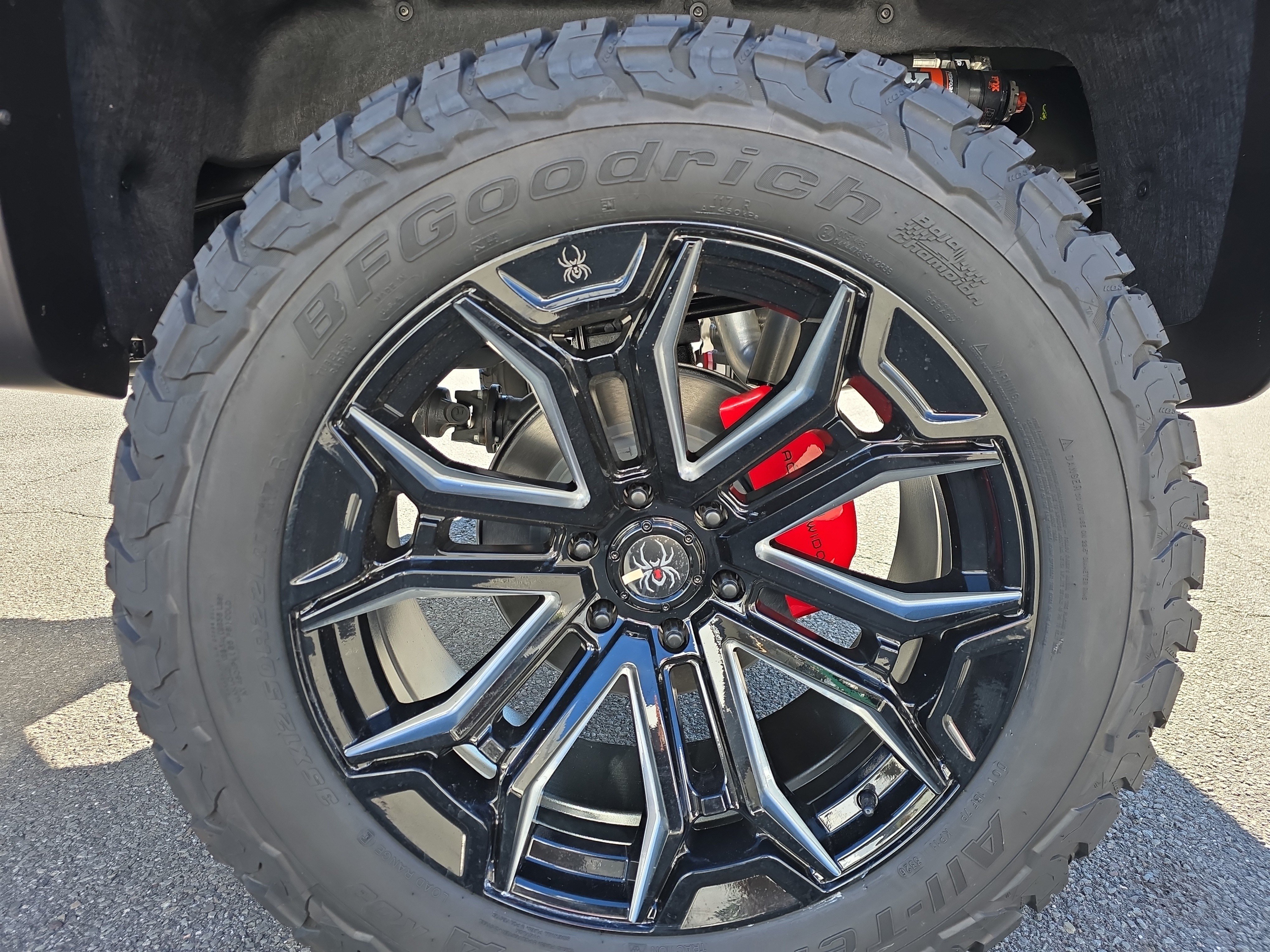 New 2026 GMC Sierra 1500 AT4 w/ AT4 Premium Package AWD/4WD image 9