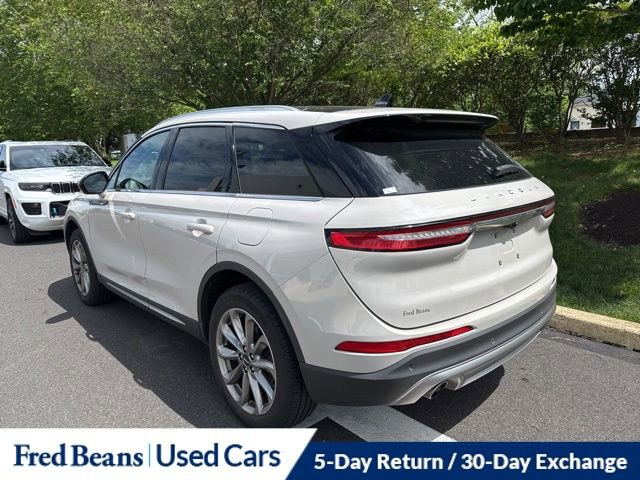 Used 2022 Lincoln Corsair AWD w/ Premium Package image 4