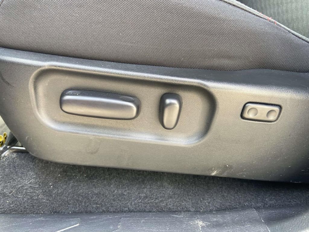 Used 2022 Toyota Tacoma SR5 w/ Technology Package image 15