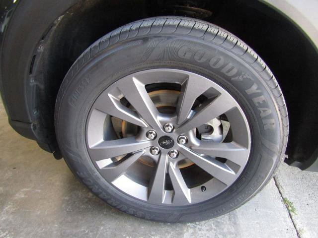 Certified 2022 Ford Explorer XLT w/ Equipment Group 202A AWD/4WD image 28