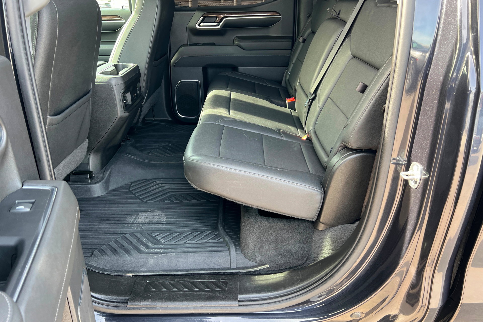 Certified 2022 Chevrolet Silverado 1500 RST w/ Convenience Package II image 22