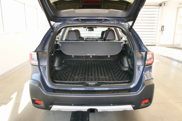 Used 2023 Subaru Outback Touring XT w/ Popular Package #2 image 13