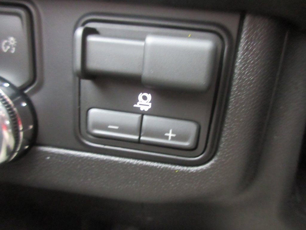 New 2026 GMC Yukon XL AT4 w/ Premium Trailering Package image 19