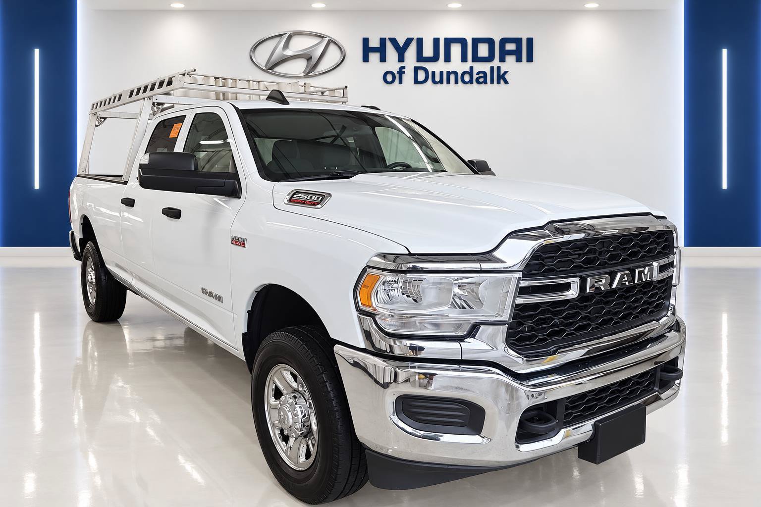 Used 2022 RAM 2500 Tradesman AWD/4WD image 1