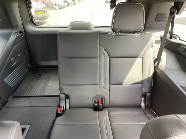 New 2026 Chevrolet Tahoe Premier w/ Sun And Tow Package AWD/4WD image 24