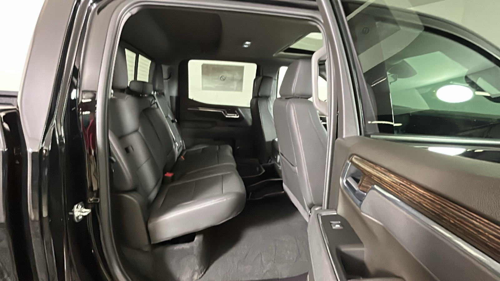 New 2026 GMC Sierra 1500 Elevation w/ Elevation Premium Package AWD/4WD image 36