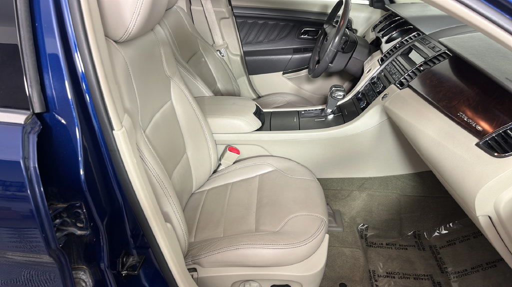 Used 2012 Ford Taurus SEL FWD image 16