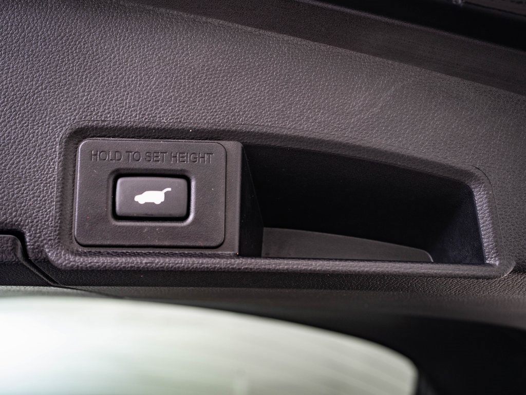 Certified 2025 Acura RDX SH-AWD w/ Technology Package image 18