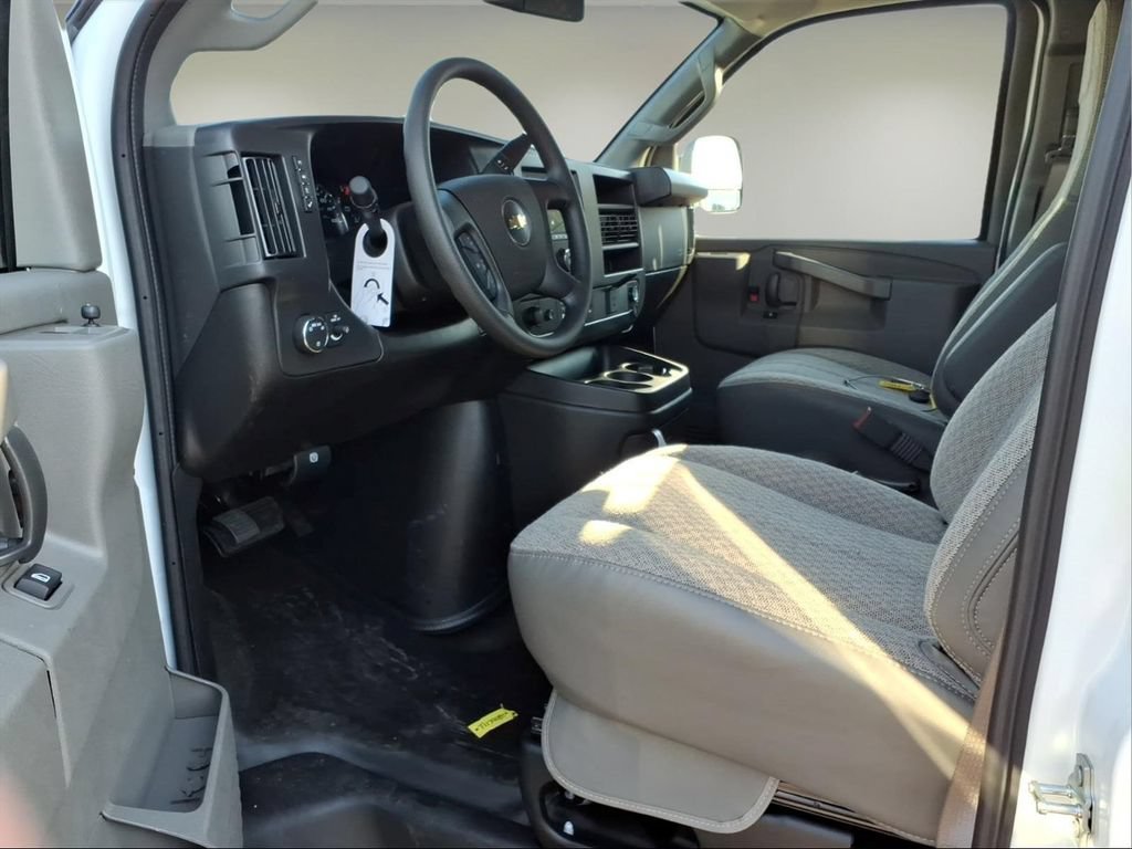 New 2026 Chevrolet Express 2500 w/ Driver Convenience Package RWD image 5