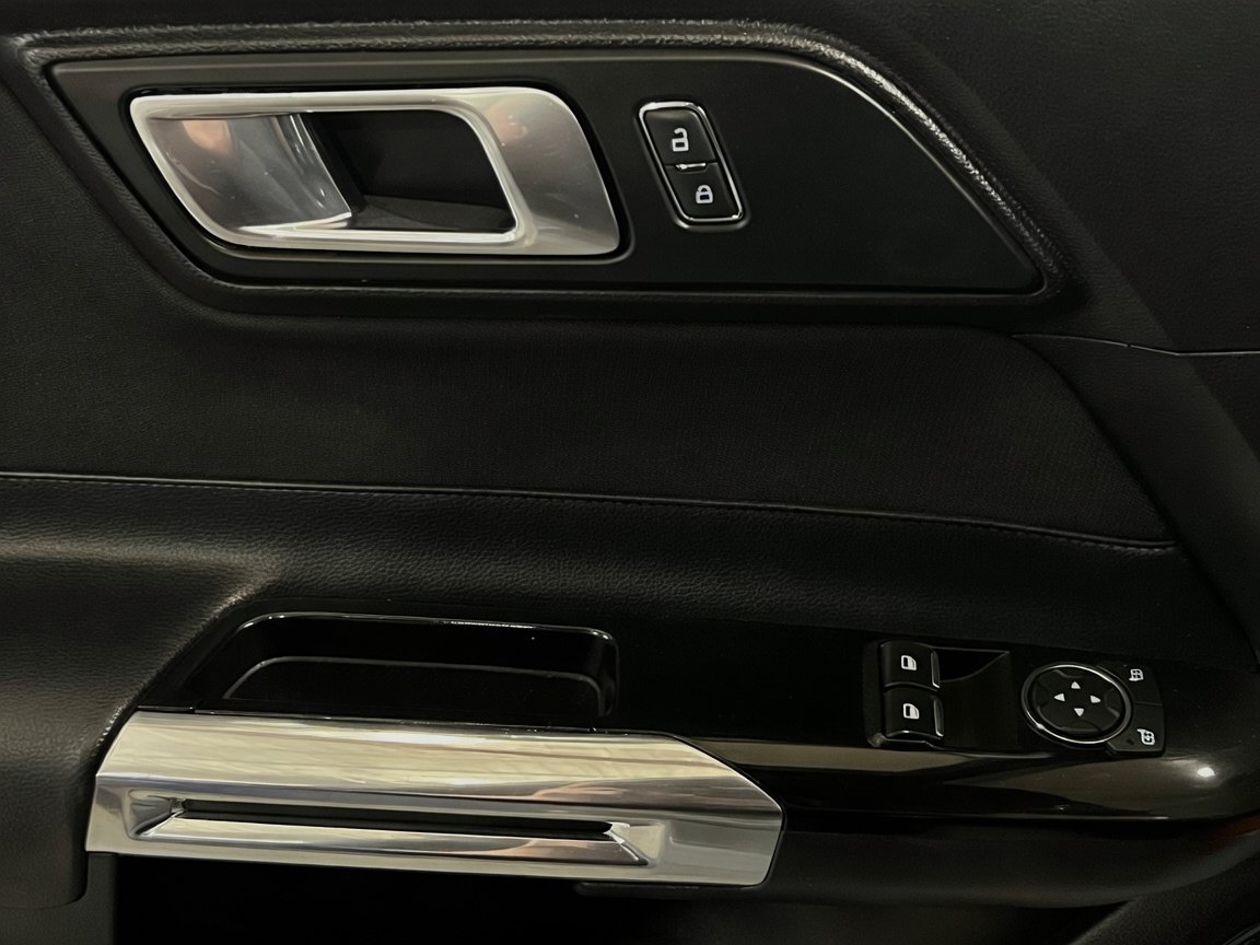 Used 2019 Ford Mustang GT RWD image 13