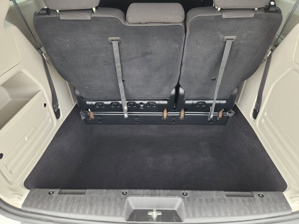 Used 2020 Dodge Grand Caravan SE w/ UConnect Hands-Free Group image 30