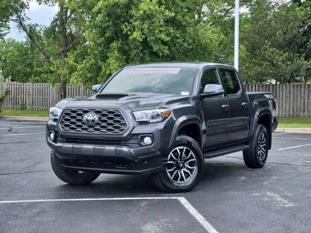 Certified 2022 Toyota Tacoma TRD Sport AWD/4WD image 2