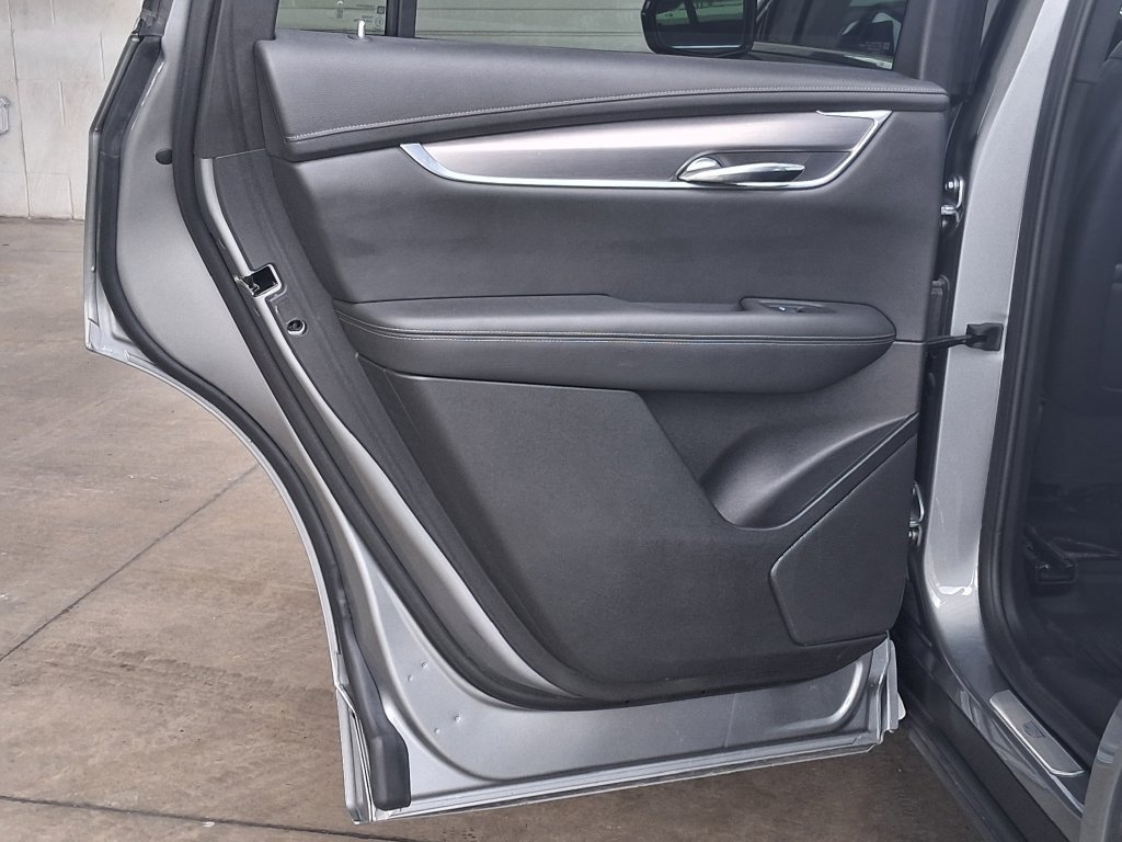 Certified 2024 Cadillac XT6 Luxury w/ LPO, Floor Liner Package FWD image 21