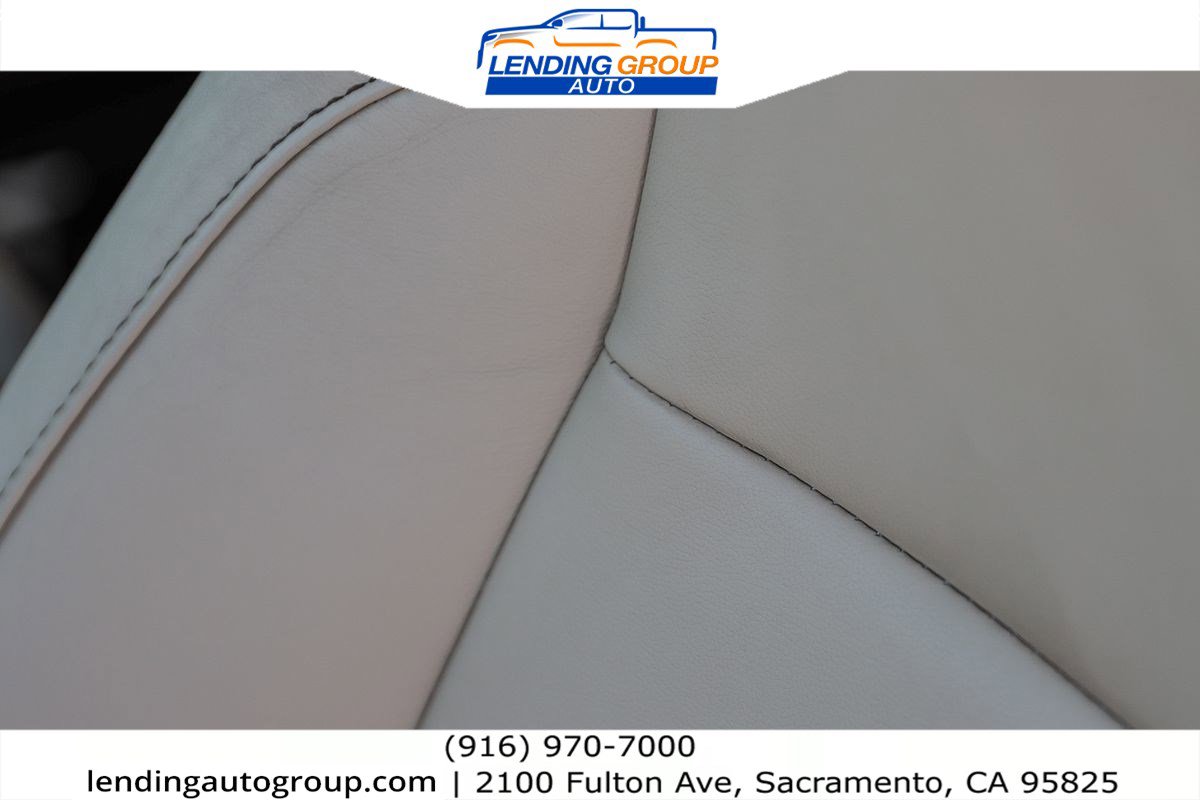 Used 2019 Toyota Highlander XLE w/ Carpet Mat Package (TMS) image 23