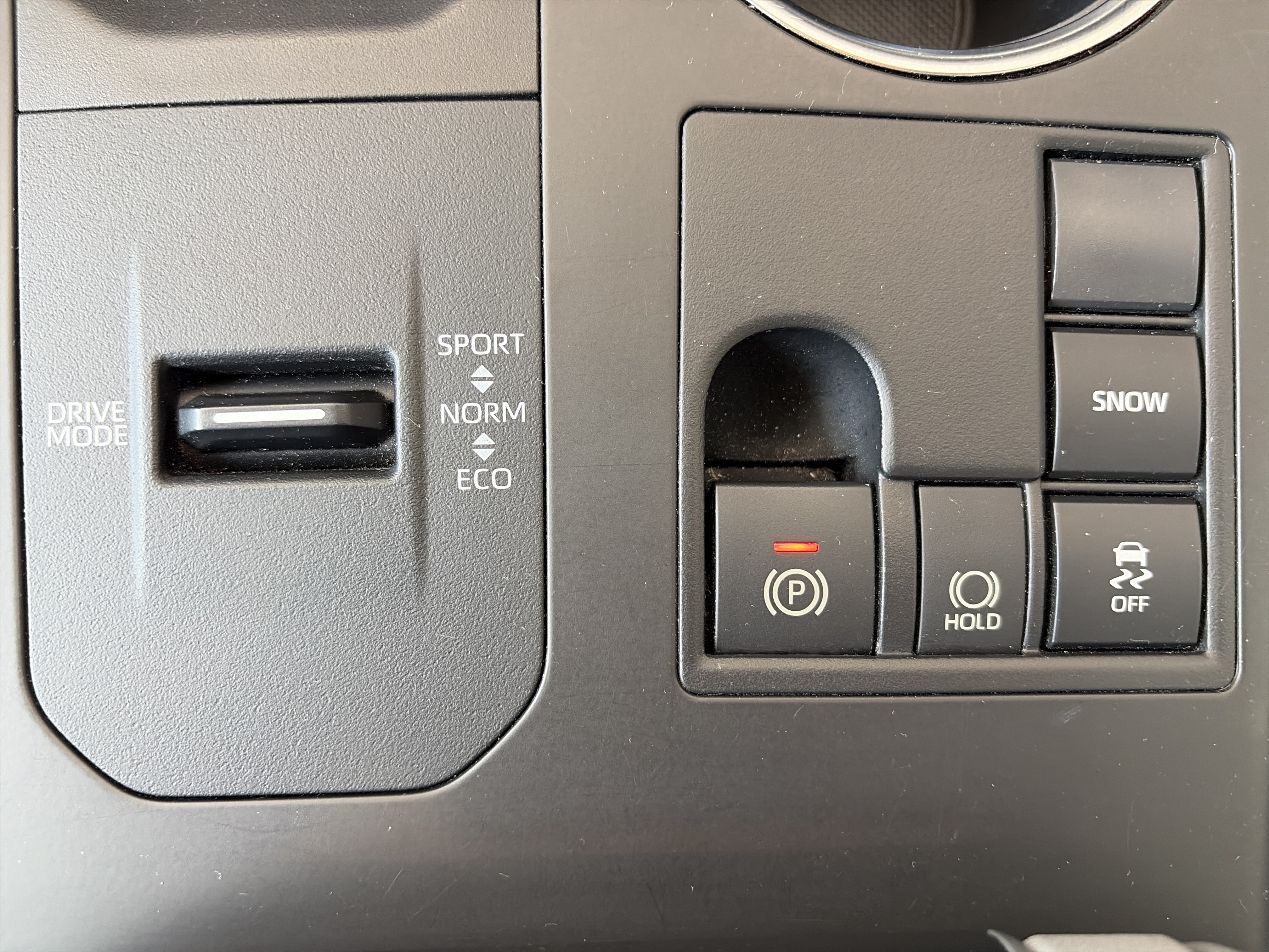 Used 2023 Toyota Highlander L FWD image 22