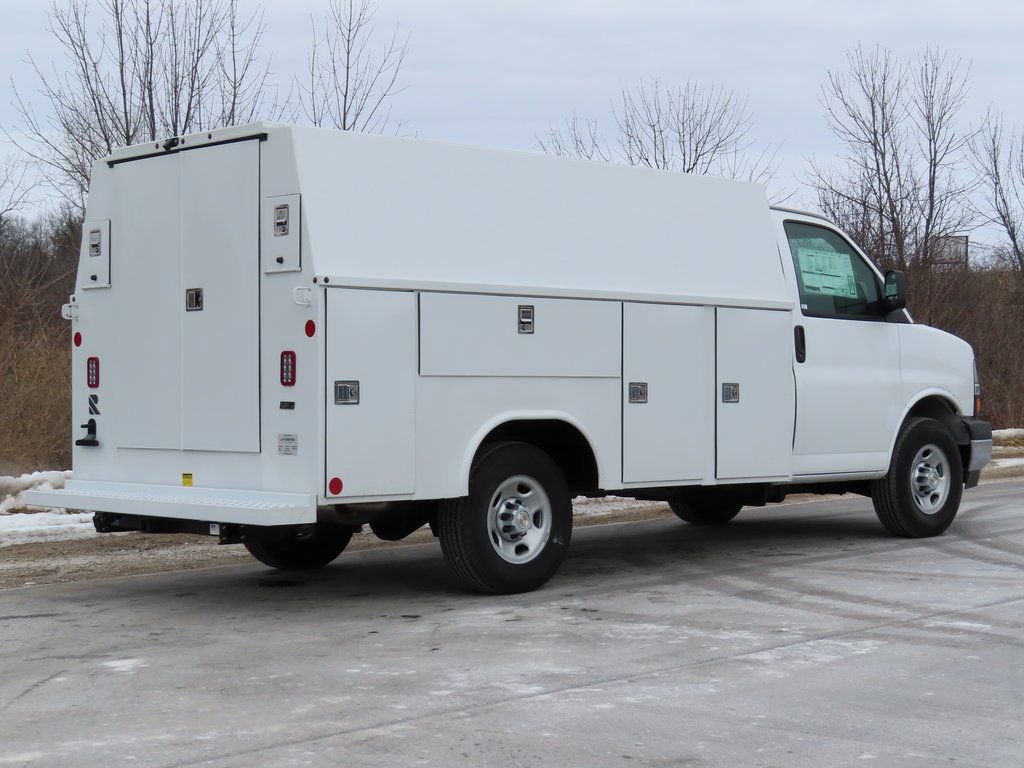 New 2025 Chevrolet Express 3500 w/ Power Convenience Package image 5